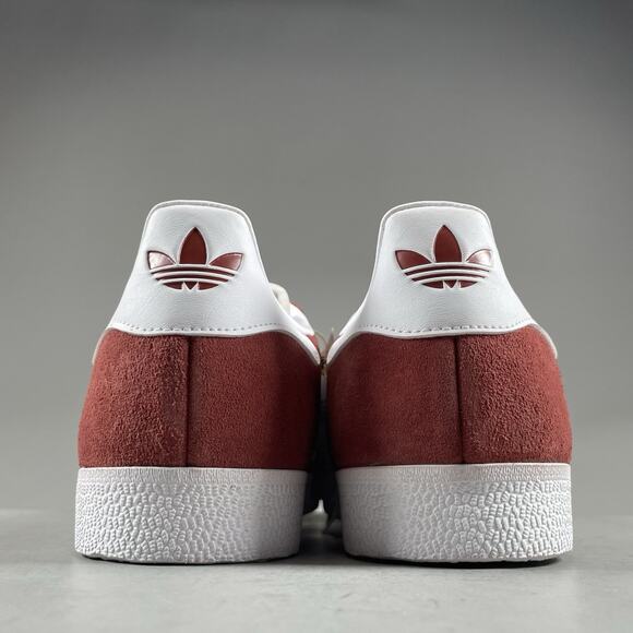 Adidas Originals Gazelle Men’s 12 Prerub Suede Casual Sneakers Athletic JH5386 - Picture 3 of 8